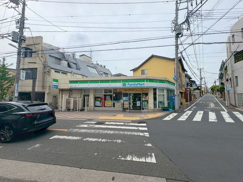近くに施設あり