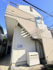 コリネスの外観画像