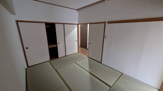 ベッドルーム