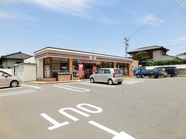 セブン‐イレブン/八幡楠木店(121m)