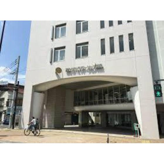 近くに施設あり