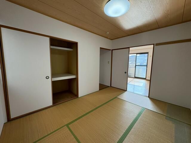 ベッドルーム
