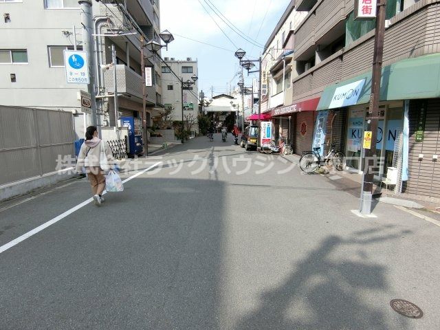 近くに施設あり