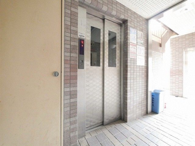 ロビー