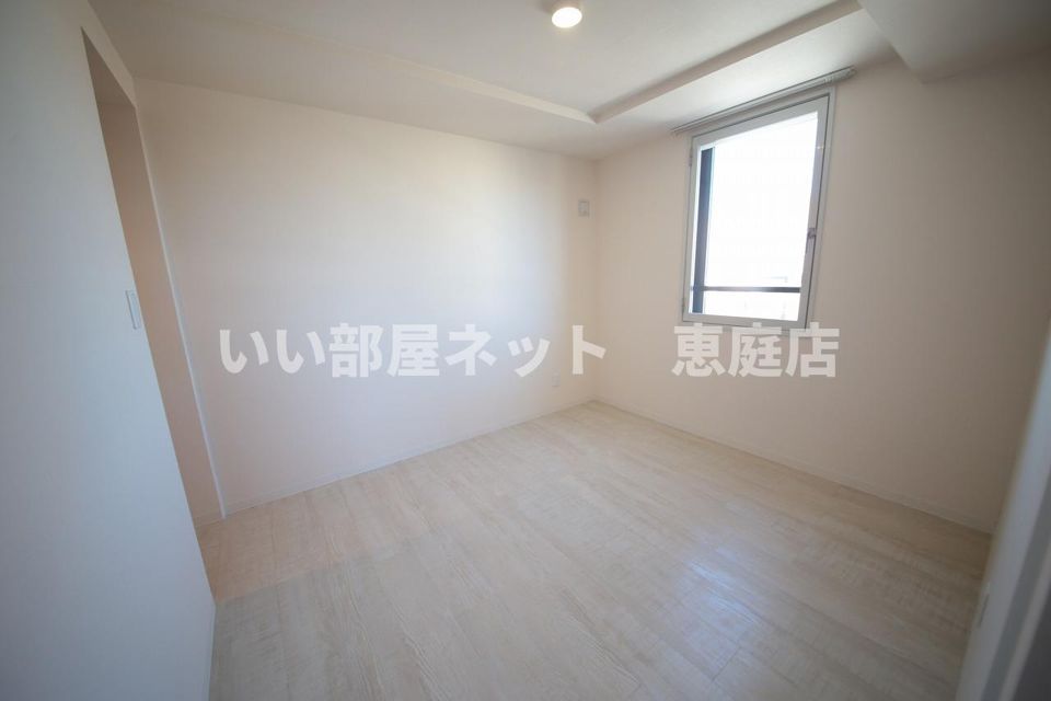 ベッドルーム