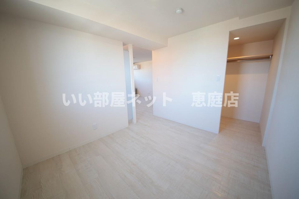 ベッドルーム