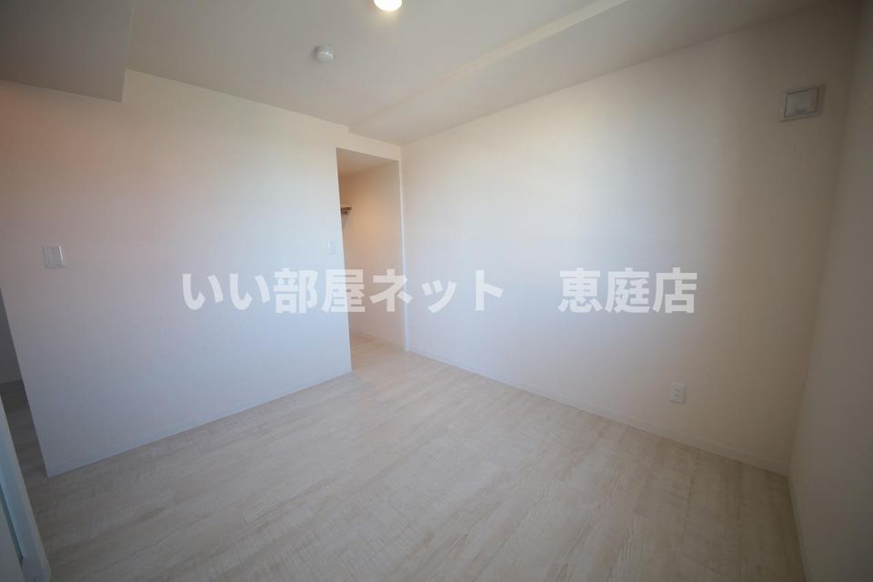 ベッドルーム
