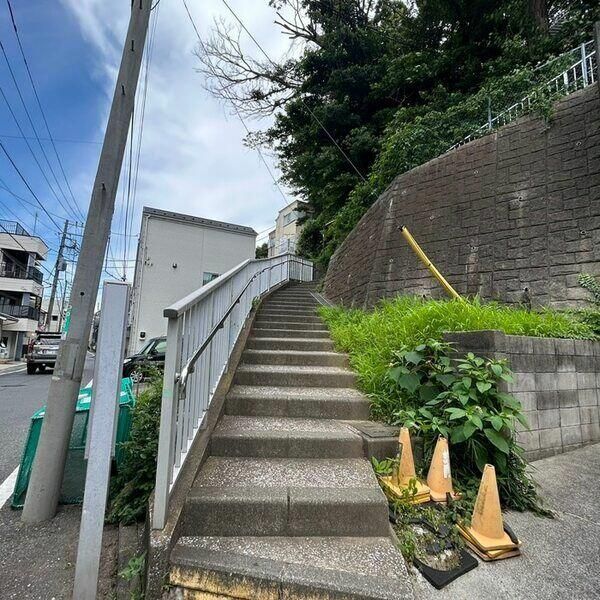 近くに施設あり