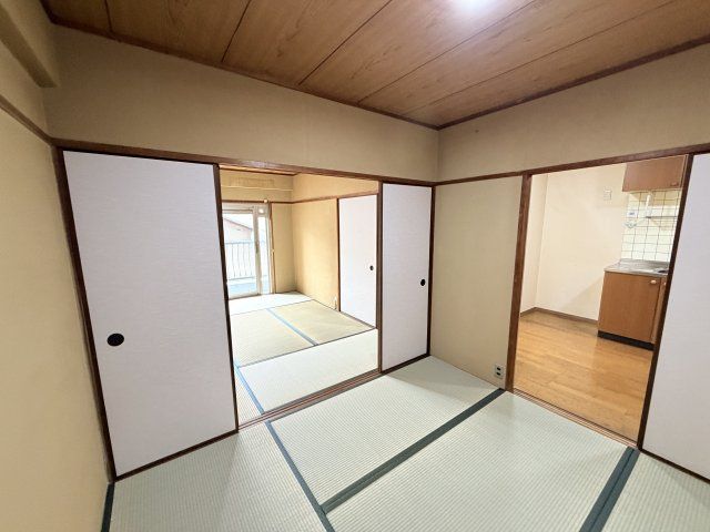 ベッドルーム