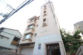 渡部ビルの外観画像