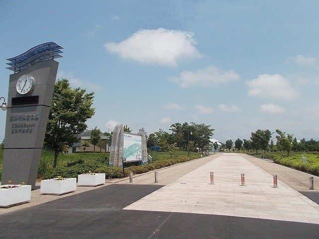 黒部市総合公園まで220m
