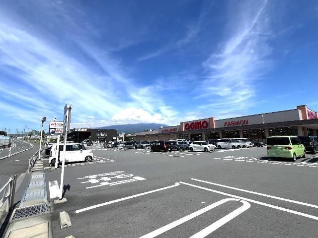 その他「アクロスプラザ富士宮まで593m」