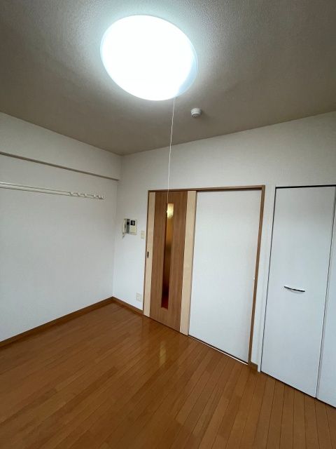 ベッドルーム