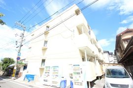 三石マンションの外観画像