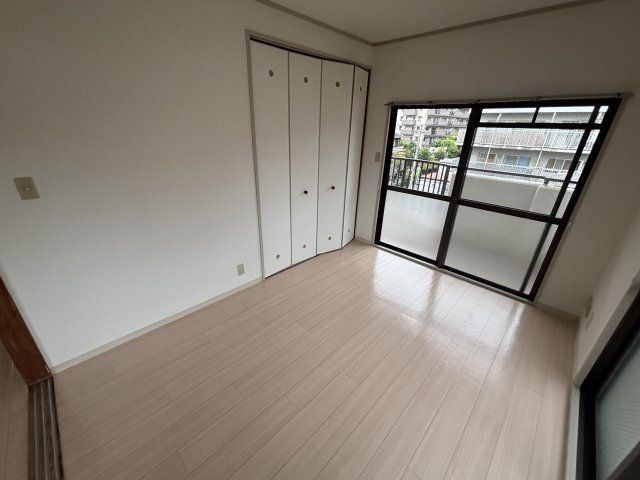 ベッドルーム