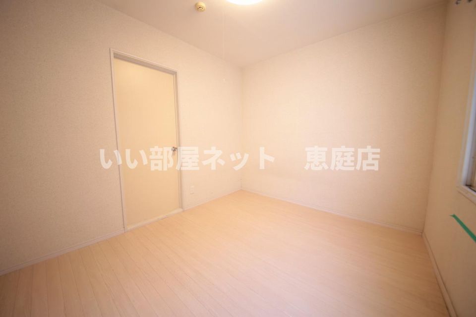ベッドルーム