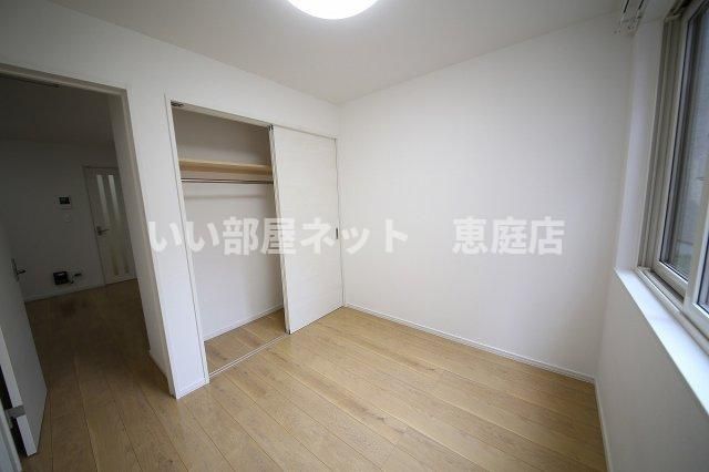 ベッドルーム