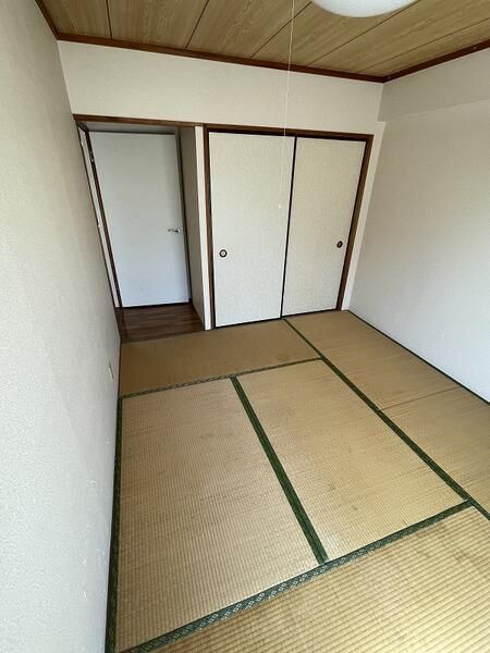 ベッドルーム