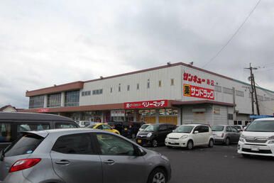 近くに施設あり