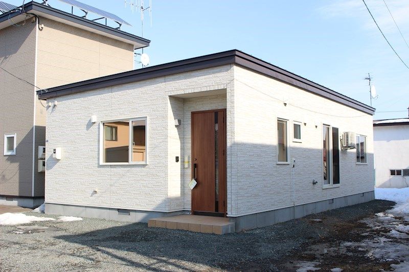 南仲町2丁目8-21貸家の外観画像