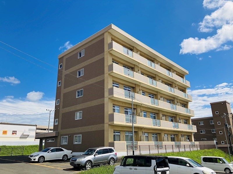 フェイマスKITAMI 2番館の外観画像