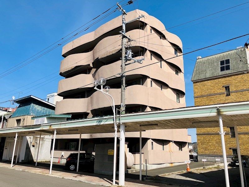 カサ・ミラの外観画像