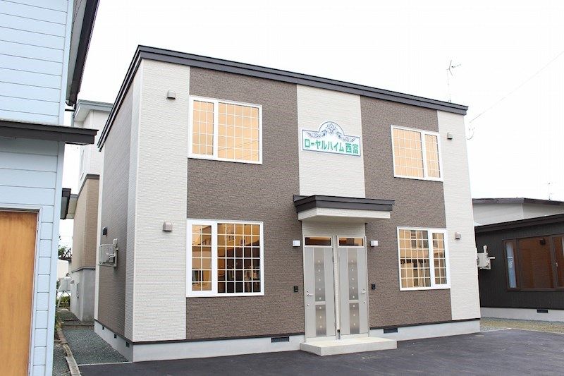 ローヤルハイム西富の外観画像