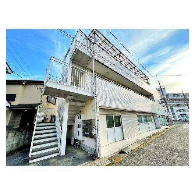 グランドステータス日高の外観画像