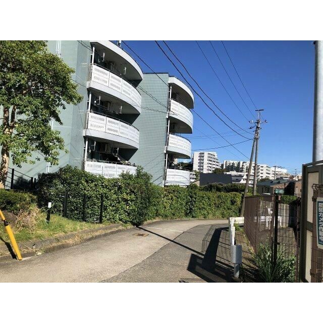 サニークレスト百合ヶ丘の外観画像