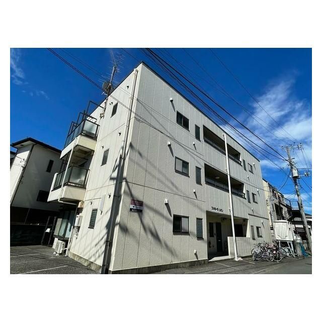 ファミーラシオンの外観画像