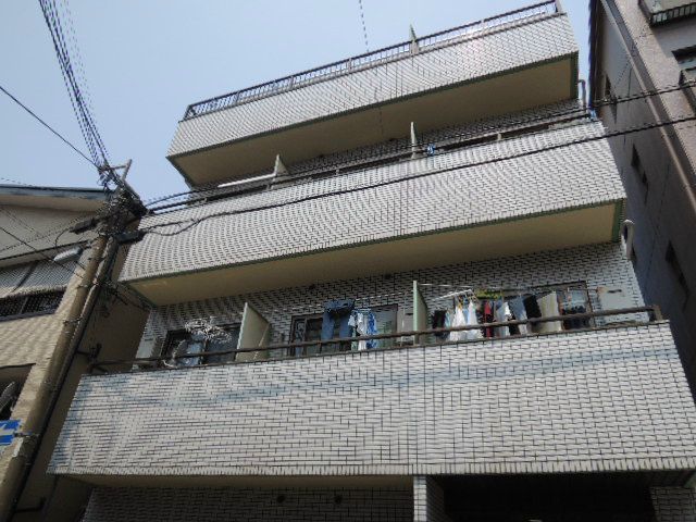 ロイヤル中本の外観画像