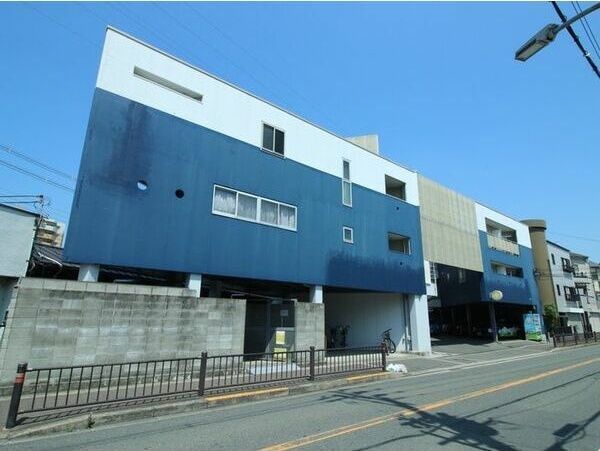 高栄マンションの外観画像