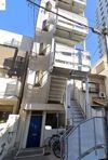 ソルレヴェンテ城東の外観画像