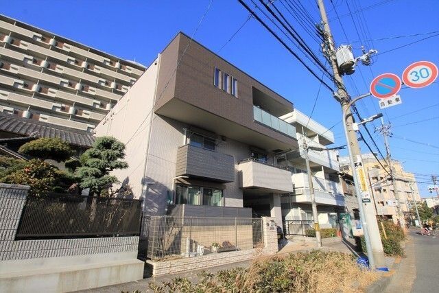 スリーズ ブラン 鶴見の外観画像