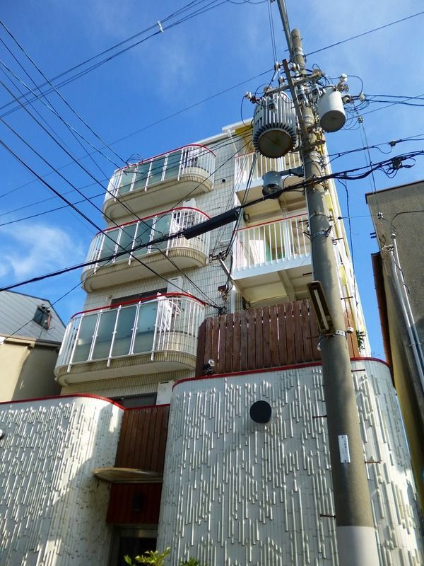 アース湯里の外観画像