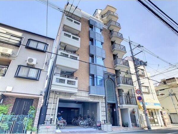 リトルハウス中央の外観画像
