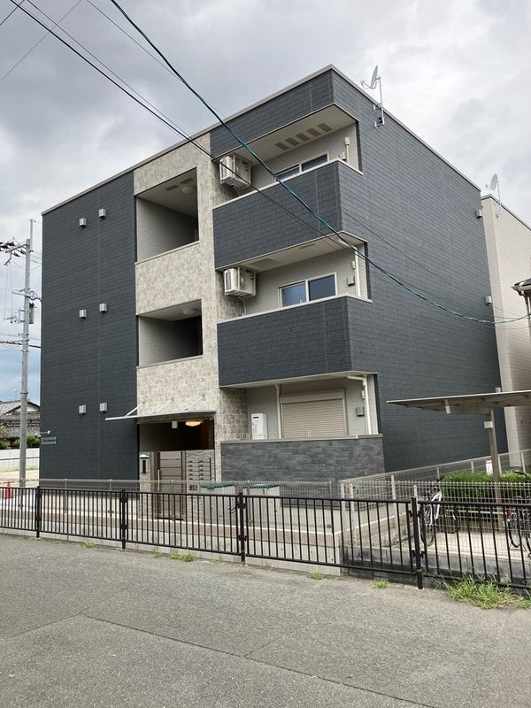 フジパレス沢良宜東V番館の外観画像