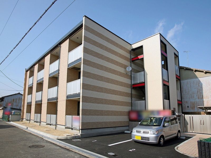 レオパレス照ヶ丘の外観画像