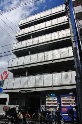 アリーヴェデルチ小阪の外観画像
