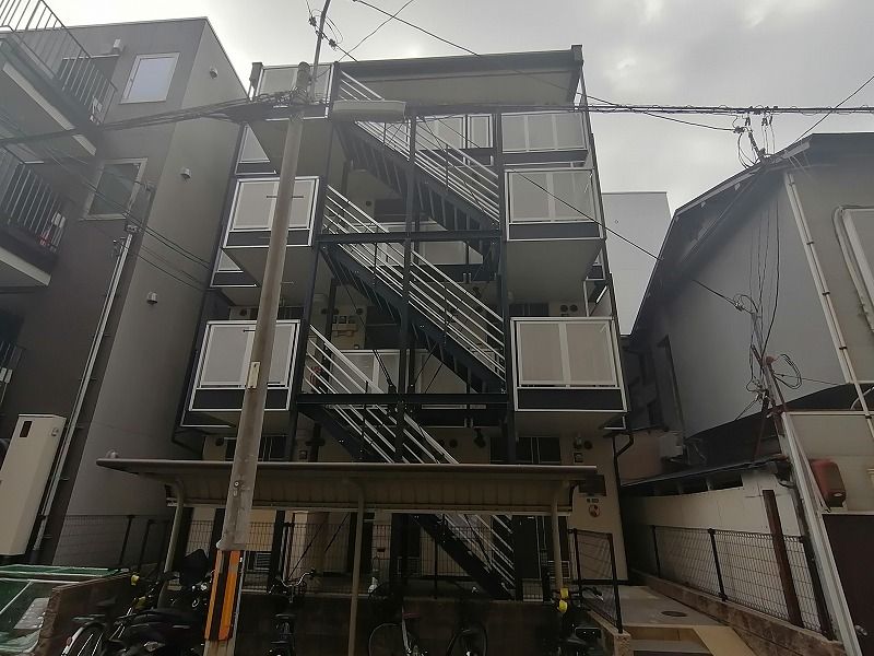 レオパレスシャンテ本町の外観画像