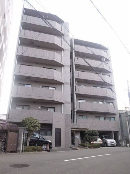 AT HOMEの外観画像
