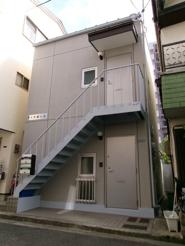 ライズ鶴ヶ丘の外観画像