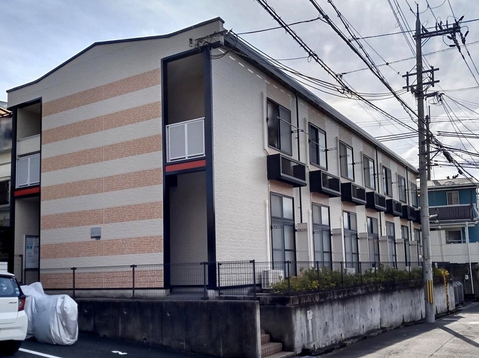 レオパレスヴェセルの外観画像