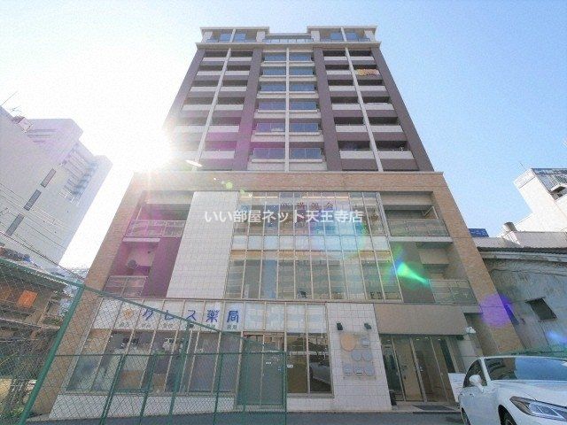 ドゥスプランドゥールの外観画像