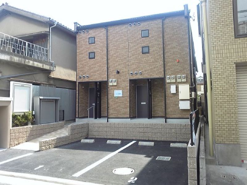 レオネクストグレイス中長尾の外観画像