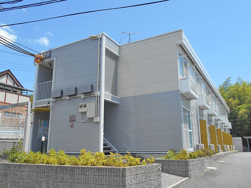 レオパレスラ・フォーレIIIの外観画像