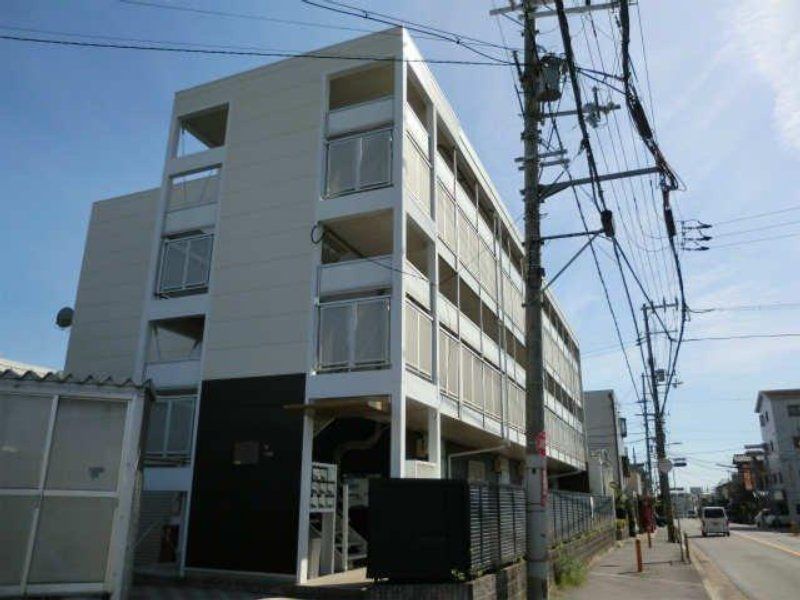 レオパレスプランタン参番館の外観画像