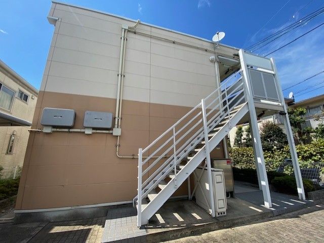 レオパレスコンフォール メゾンの外観画像