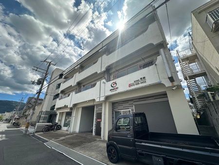 東花園コーポの外観画像