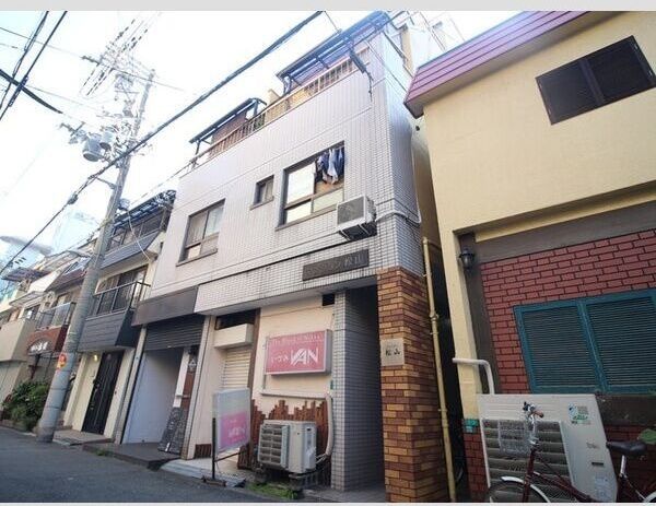 マンション松山の外観画像